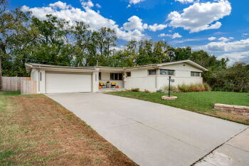 1917 North Edgemoor Street , Wichita,  67208