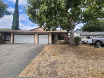 4040 Vosburg St , Sacramento,  95826