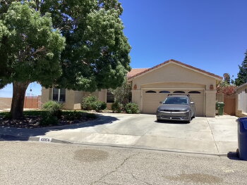 43350 Shady Hollow Ln , Lancaster,  93536