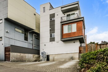 1919 25th Ave S unit b , Seattle,  98144