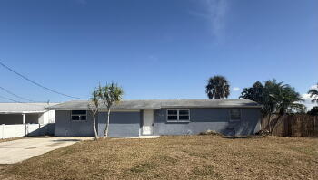 818 Bayview Dr , Ruskin,  33570-2805