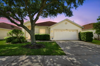 4017 Langdrum Dr , Wesley Chapel,  33543-7904