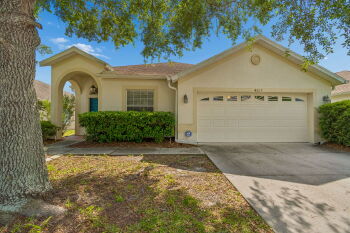 4017 Langdrum Dr , Wesley Chapel,  33543-7904