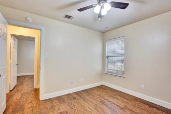 Image for 356 Housefinch Loop