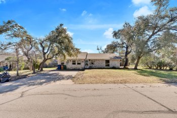 8413 Slant Oak Drive , Austin,  78729