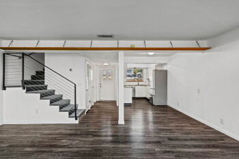 Image for 1304 Mariposa Dr