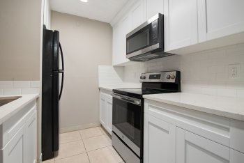 516 Meadows Cir , Boynton Beach,  33436-8934