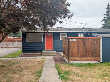 529 Madison St, unit 2 , Everett,  98203