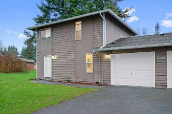 9727 5th St NE, Unit B , Lake Stevens,  98258