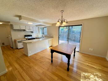 702 Southwest 6th Court , Portland,  97219