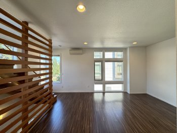 1242 N Morgan St , Portland,  97217