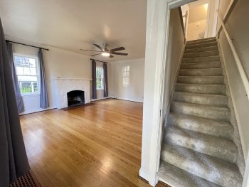 515 SE Peacock Ln , Portland,  97214-3233