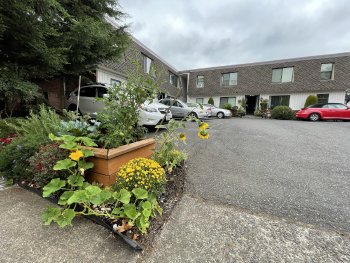 8065 N Ivanhoe St Apt 2 , Portland,  97203-3856