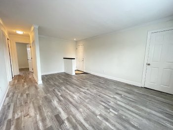 8065 N Ivanhoe St Apt 2 , Portland,  97203-3856