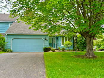 23 Standish Dr , Bethlehem,  12077
