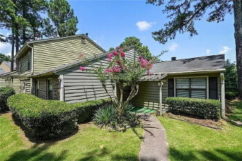 76 Sandalwood Circle , Lawrenceville,  30046