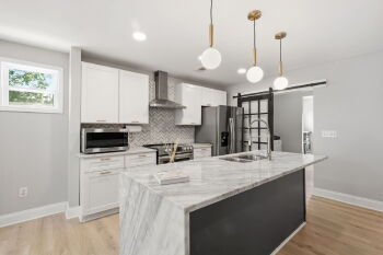 562 Gary Rd NW , Atlanta,  30318