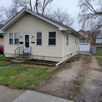 3216 1st St , Des Moines,  50313-4420