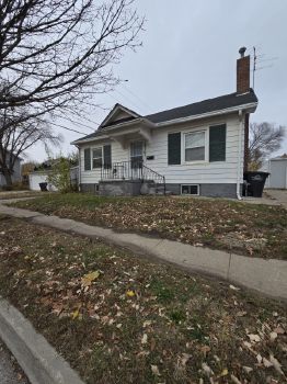 1216 Mattern Avenue , Des Moines,  50316