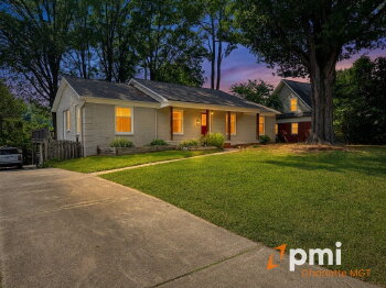 1140 Bevis Dr , Charlotte,  28209