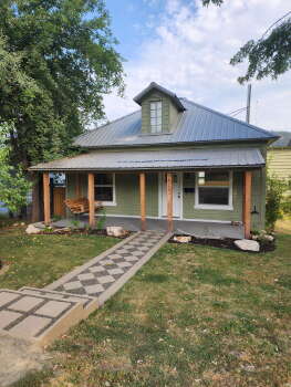 1512 Center Avenue , Saint Maries,  83861