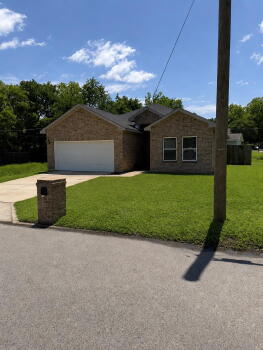 1421 Jones St , Greenville,  75401