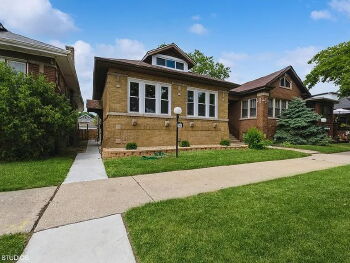 8326 South Luella Avenue , Chicago,  60617