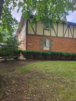 1500 W Market St Unit 05 , Akron,  44313
