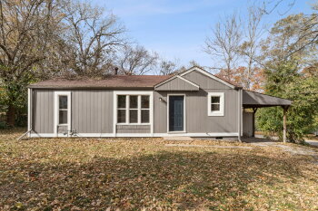 10000 Oakley Ave , Kansas City,  64137