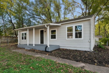 15 W 10th St , Eudora,  66025
