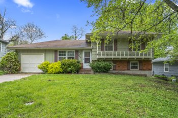 5009 Hawthorne Ave , Kansas City,  64133