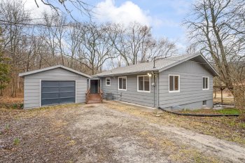 625 E 1450 Rd , Lawrence,  66046