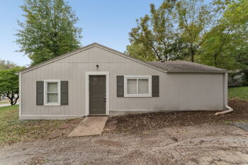 8345 Ottawa St , De Soto,  66018