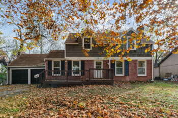 8727 Sleepy Hollow Rd , Kansas City,  64114