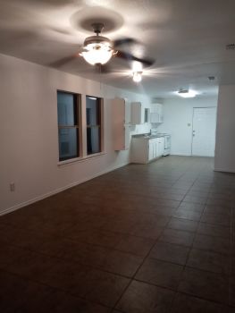 428 Burnett Ave # B, Charlotte,  78011