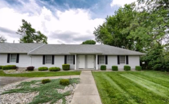 1305 18th St. Unit 21, Charleston,  61920