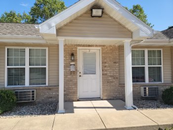 1308 Arthur Ave. Unit 9, Charleston,  61920