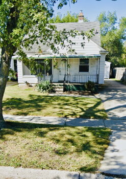 21465 Syracuse Avenue , Warren,  48091