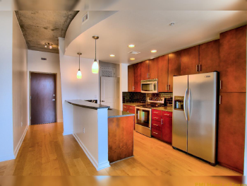 360 Nueces St Apt 913 , Austin,  78701