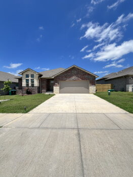 2060 Periwinkle Pl , Centerton,  72719