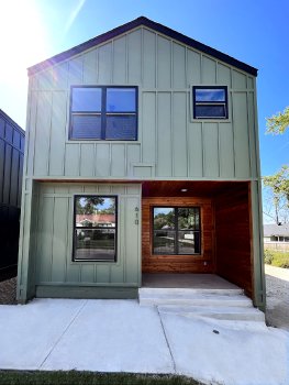 610 N 6th St , Rogers,  72756-3622