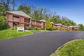 2323 Newton Street unit 4, Akron,  44305