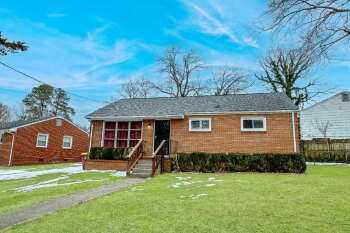 919 Laurel Rd , Petersburg,  23805