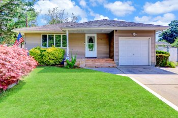 161 Smithtown Polk Blvd , Centereach,  11720