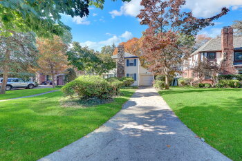 109 Chase Road , Manhasset,  11030
