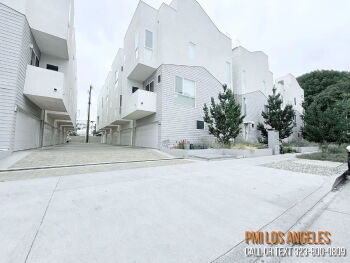 10917 1/2 Otsego St , North Hollywood,  91601