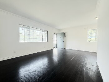 4810 Cahuenga Boulevard , North Hollywood,  91601
