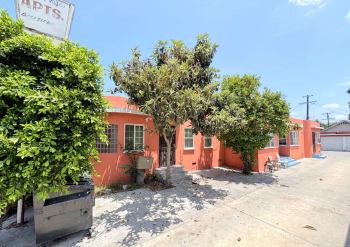 6914 1/2 Main Street , Los Angeles,  90003