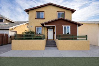 1440 East 42nd Street , Los Angeles,  90011