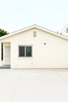 1325 West 58th Street , Los Angeles,  90037
